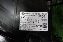 Laden Sie das Bild in den Galerie-Viewer, Frontscheinwerfer Renault Trafic 260102899R Rechts Scheinwerfer Headlight SCH6409725714ck