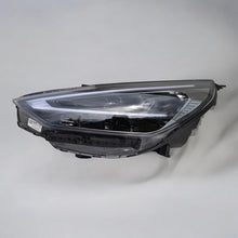 Laden Sie das Bild in den Galerie-Viewer, Frontscheinwerfer Hyundai I30 III 92101G4600 LED Links Scheinwerfer Headlight