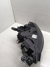 Laden Sie das Bild in den Galerie-Viewer, Frontscheinwerfer Skoda Enyaq IV 5LB941018A Rechts Scheinwerfer Headlight