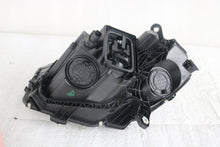 Laden Sie das Bild in den Galerie-Viewer, Frontscheinwerfer Mercedes-Benz A2149067002 Rechts Scheinwerfer Headlight SCH3232265926mx