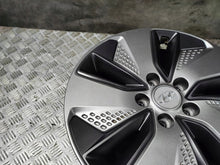 Laden Sie das Bild in den Galerie-Viewer, 1x Alufelge 17 Zoll 7.0" 5x114.3 52910K4000 Hyundai Kona Rim Wheel FEL3975512022qn