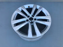 Laden Sie das Bild in den Galerie-Viewer, 1x Alufelge 19 Zoll 8.5&quot; 5x112 45ET 4G0601025CQ Audi A6 C7 Rim Wheel