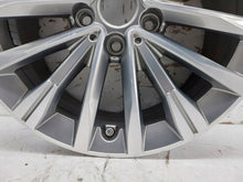 Laden Sie das Bild in den Galerie-Viewer, 1x Alufelge 17 Zoll 54ET 6856085 BMW F44 F45 1 F40 Rim Wheel FEL1787608047ni