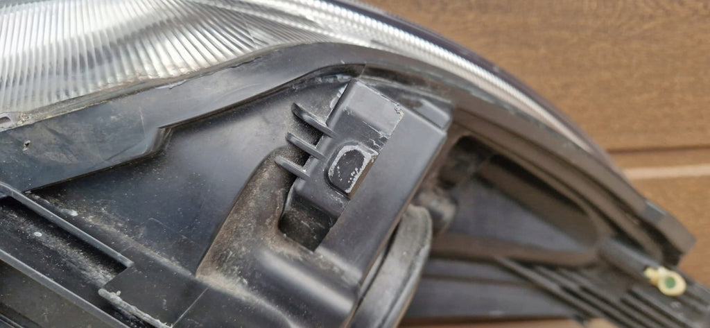 Frontscheinwerfer Ford Focus F1EB-13W030-AF Links Scheinwerfer Headlight SCH9799368947wr