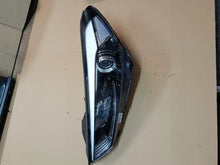 Laden Sie das Bild in den Galerie-Viewer, Frontscheinwerfer Hyundai Tucson 92102D7000 Rechts Scheinwerfer Headlight SCH3198664674lb