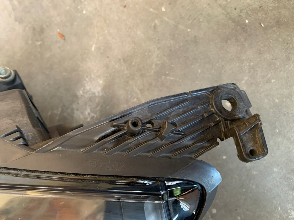Frontscheinwerfer Renault Megane IV 260604423R LED Ein Stück (Rechts oder Links) SCH5063666239ch