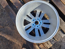 Load image into Gallery viewer, 1x Alufelge 17 Zoll 7.5" 5x112 47ET Glanz Silber 3C5071497 VW Passat Rim Wheel FEL2152243813sj