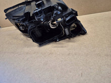 Laden Sie das Bild in den Galerie-Viewer, Frontscheinwerfer Seat Leon 5F1941015B Links Scheinwerfer Headlight SCH1019210471ao