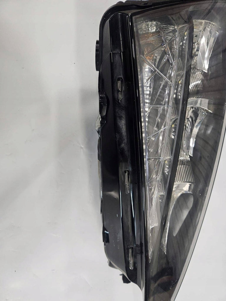 Frontscheinwerfer Skoda Scala 2807720210 Rechts Scheinwerfer Headlight SCH4207570512is