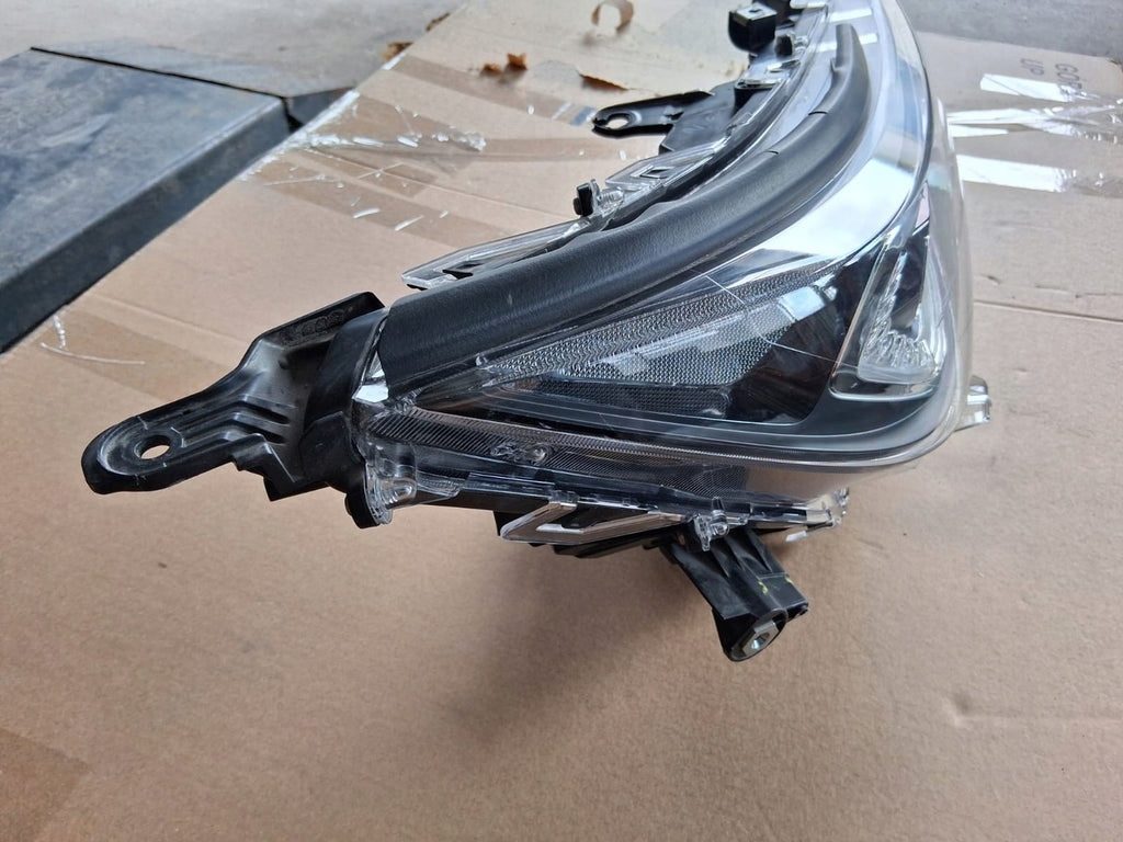 Frontscheinwerfer Toyota V I BCHC6777 LED Rechts Scheinwerfer Headlight SCH9101279338yb