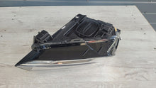 Laden Sie das Bild in den Galerie-Viewer, Frontscheinwerfer Audi Q2 81A941012 LED Rechts Scheinwerfer Headlight SCH4686129069gs