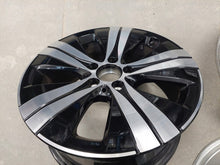 Laden Sie das Bild in den Galerie-Viewer, 1x Alufelge 17 Zoll 7.0" 5x112 44 5ET A2064017100 Mercedes-Benz Rim Wheel FEL9893437967lm
