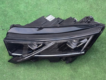 Laden Sie das Bild in den Galerie-Viewer, Frontscheinwerfer Skoda Octavia I 5E4941035 LED Links Scheinwerfer Headlight SCH2386788343db