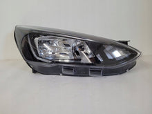 Load image into Gallery viewer, Frontscheinwerfer Ford Focus MX7B-13E014-CC Rechts Scheinwerfer Headlight SCH7896434012oh