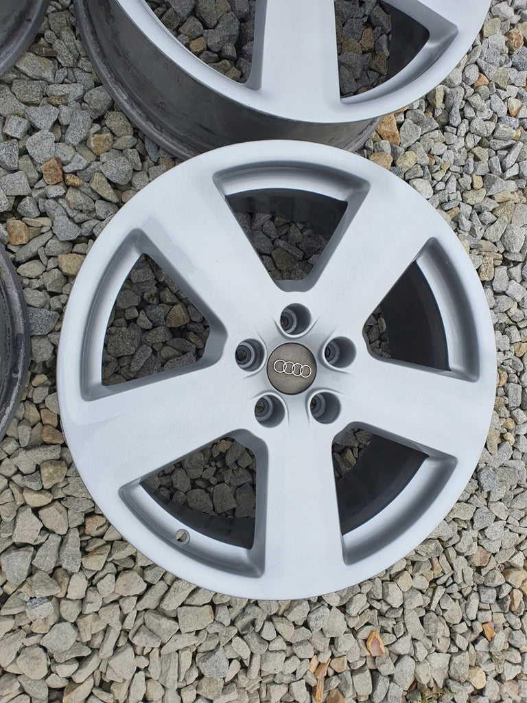 1x Alufelge 18 Zoll 8.0" 5x112 43ET Glanz Silber 8E0601025K Audi A4 B7 B6 FEL4589212658ik