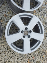 Laden Sie das Bild in den Galerie-Viewer, 1x Alufelge 18 Zoll 8.0" 5x112 43ET Glanz Silber 8E0601025K Audi A4 B7 B6 FEL4589212658ik