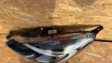 Laden Sie das Bild in den Galerie-Viewer, Frontscheinwerfer Citroën Ds3 9808065180 Xenon Links Scheinwerfer Headlight SCH4959987465de