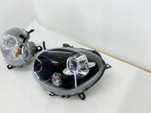Laden Sie das Bild in den Galerie-Viewer, Frontscheinwerfer Mini Countryman R60 9808255-06 Xenon Rechts oder Links SCH6948906040nq