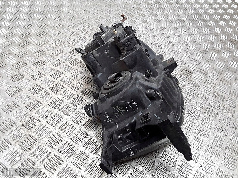 Frontscheinwerfer Mitsubishi L200 8301C014 Rechts Scheinwerfer Headlight SCH3567019242zp