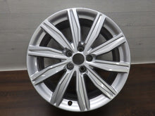 Laden Sie das Bild in den Galerie-Viewer, 1x Alufelge 19 Zoll 8.0" 5x112 39ET Glanz Silber 4K0601025M Audi A6 C8 Rim Wheel FEL9231865244xr