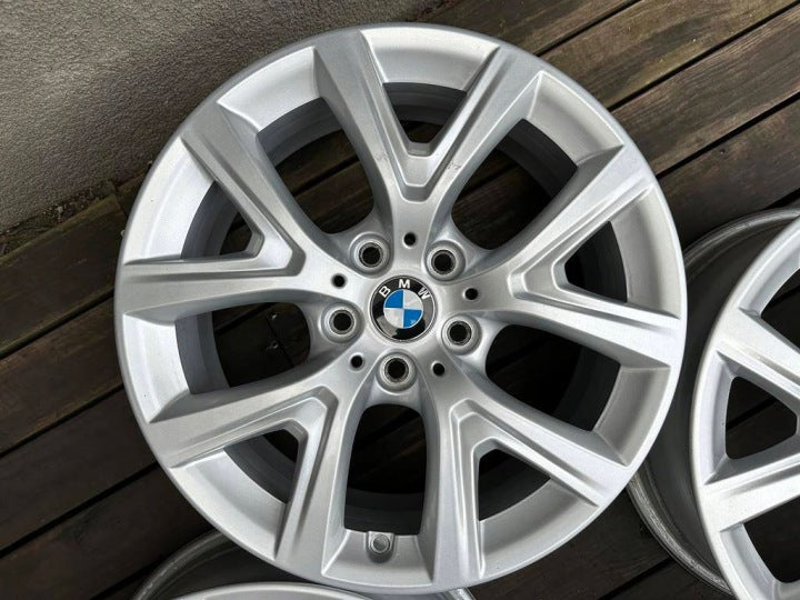 4x Alufelge 17 Zoll 6.5" 5x112 39ET Glanz Silber 6856076 BMW X1 F48 Rim Wheel FEL7050000420nu