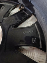 Laden Sie das Bild in den Galerie-Viewer, 1x Alufelge 19 Zoll 8.5" 5x108 56ET 32143628 Volvo Rim Wheel FEL3496215532kc
