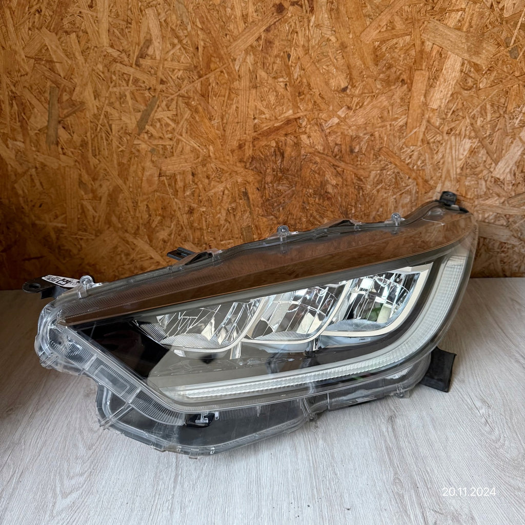 Frontscheinwerfer Toyota Yaris Ein Satz Scheinwerfer Headlight SCH4986072141jd