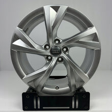 Load image into Gallery viewer, 1x Alufelge 18 Zoll 8.0" 5x112 40ET Glanz Silber Audi Rim Wheel FEL8485425835sf