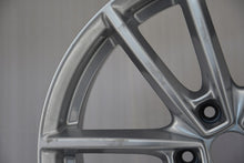 Load image into Gallery viewer, 1x Alufelge 18 Zoll 8.0" 5x114.3 40ET Glanz Silber KBA52922 BOR0016 Rim Wheel FEL3515301578vw