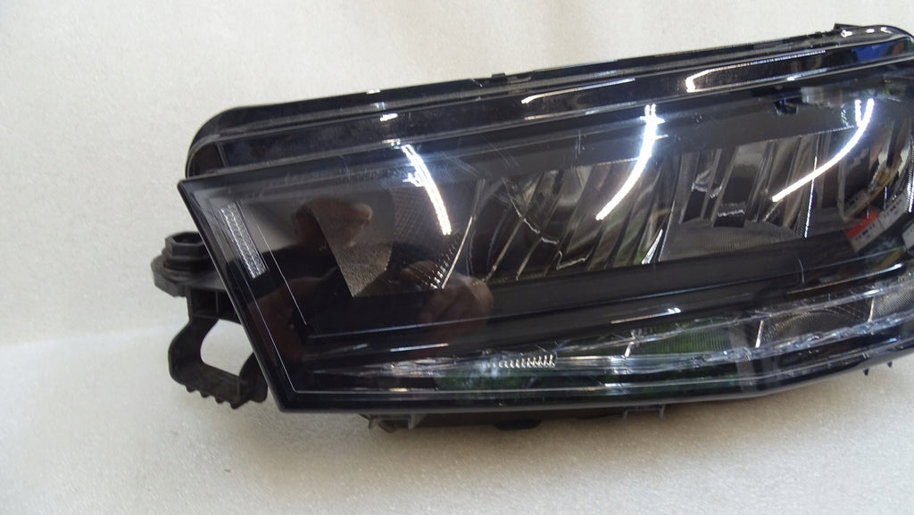 Frontscheinwerfer Skoda Fabia IV 6VB941015 LED Ein Stück (Rechts oder Links) SCH4318953102qy