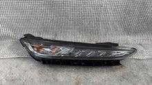 Load image into Gallery viewer, Frontscheinwerfer Hyundai Kona LED Vorderseite Scheinwerfer Headlight SCH6155682376mt