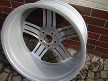 Load image into Gallery viewer, 1x Alufelge 20 Zoll 8.5" 5x112 45ET Glanz Silber 4G0601025T Audi A6 C7 B8 FEL8122681701be