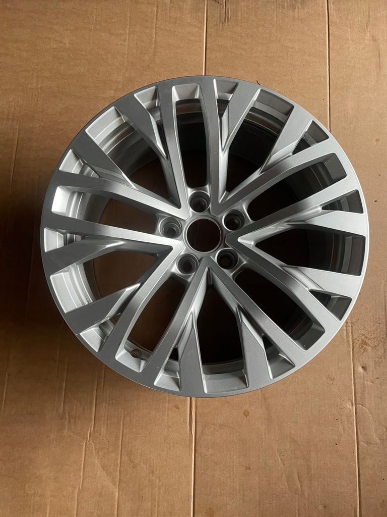 1x Alufelge 18 Zoll 8.0" 5x112 25ET Glanz Silber 760601025H VW Touareg Rim Wheel FEL9872816390sr