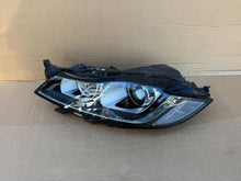 Load image into Gallery viewer, Frontscheinwerfer Jaguar F Pace GX6313W030EF Links Scheinwerfer Headlight SCH3110623702xv