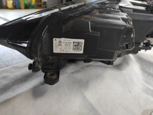 Laden Sie das Bild in den Galerie-Viewer, Frontscheinwerfer VW Golf V I Jetta 517941006 Rechts Scheinwerfer Headlight SCH5715105363vp