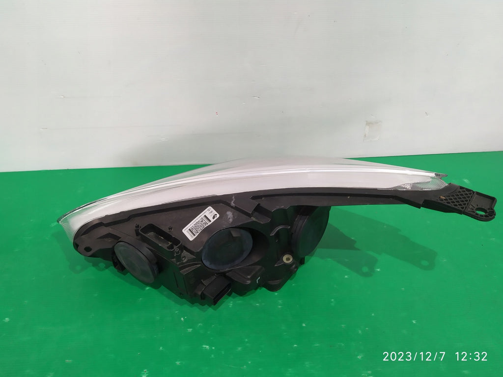 Frontscheinwerfer Ford Focus F1EB-13W029-AE LED Rechts Scheinwerfer Headlight