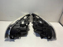 Laden Sie das Bild in den Galerie-Viewer, Frontscheinwerfer Volvo V60 S60 31395903 Xenon Ein Satz Scheinwerfer Headlight SCH8285195343kf