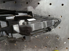 Laden Sie das Bild in den Galerie-Viewer, Frontscheinwerfer Hyundai I30 III 92101-G4120 LED Links Scheinwerfer Headlight SCH7641440730si