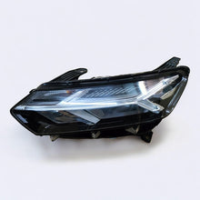 Laden Sie das Bild in den Galerie-Viewer, Frontscheinwerfer Dacia Sandero III 260607161R LED Links Scheinwerfer Headlight