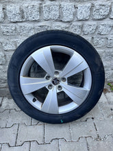 Load image into Gallery viewer, 1x Alufelge 17 Zoll 6.5" 5x112 41ET 3V0601025A Skoda Superb Iii Rim Wheel FEL6751917805sj
