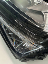 Laden Sie das Bild in den Galerie-Viewer, Frontscheinwerfer Skoda Superb 11501010000 Links Scheinwerfer Headlight SCH7840096238pr