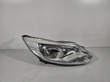 Laden Sie das Bild in den Galerie-Viewer, Frontscheinwerfer Ford Focus III 1784365415745 Rechts Scheinwerfer Headlight SCH2129601409cw