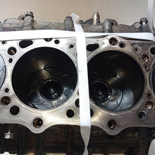 Laden Sie das Bild in den Galerie-Viewer, Motorblock Mitsubishi Pajero IV 4M41U 3.2 DID 145TKm 2007 Diesel Unkomplett MOT2706354784df