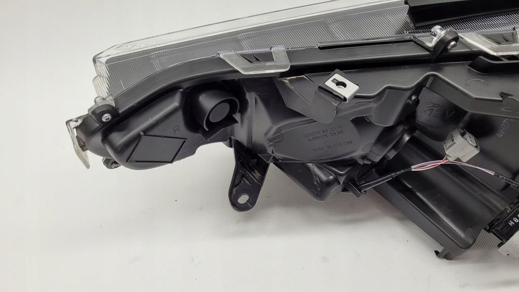 Frontscheinwerfer Toyota Rav LED Rechts Scheinwerfer Headlight SCH7779152700cq