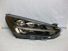 Laden Sie das Bild in den Galerie-Viewer, Frontscheinwerfer Ford Focus LED Rechts Scheinwerfer Headlight