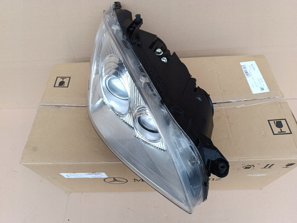 Frontscheinwerfer Mercedes-Benz W221 A2218206861 Xenon Rechts Headlight SCH9066241829uw