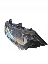 Laden Sie das Bild in den Galerie-Viewer, Frontscheinwerfer Mitsubishi Outlander III 8301CB-64 LED Rechts Headlight