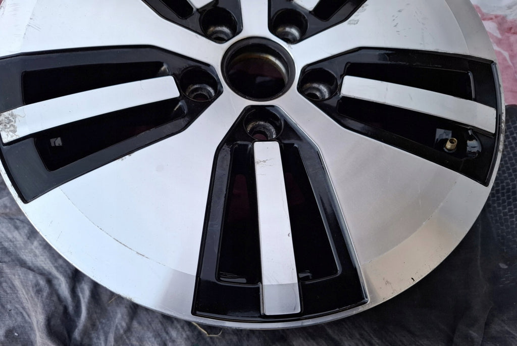 1x Alufelge 16 Zoll 6.5" 5x112 46ET Glanz Silber 5GE601025 VW I Rim Wheel FEL2104349905ad