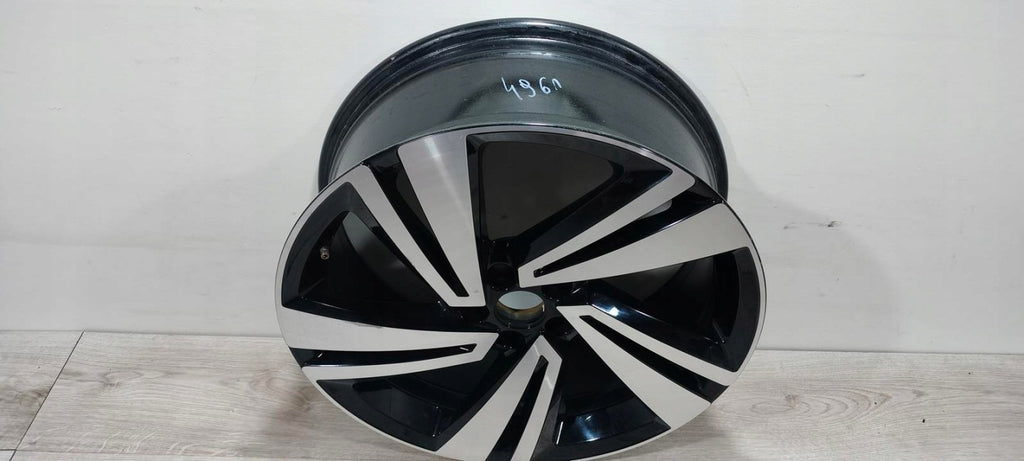 1x Alufelge 18 Zoll 7.0" 5x112 39ET 2GM601025H VW T-Cross Rim Wheel FEL5436549843rh