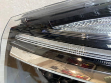 Load image into Gallery viewer, Frontscheinwerfer Renault Trafic III 260608582R Full LED FALSE Headlight SCH5749879239cq
